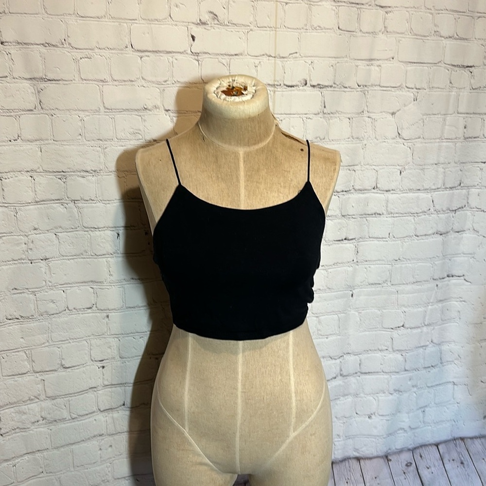 Black spaghetti strap crop tank top size small